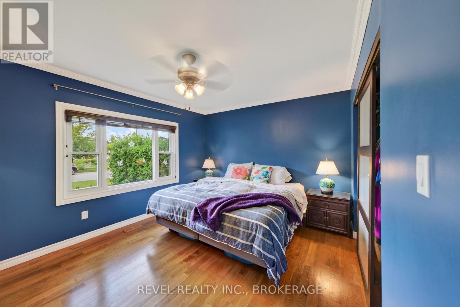 813 Camberley Crescent, Kingston (City Southwest), ON - Indoor Photo Showing Bedroom