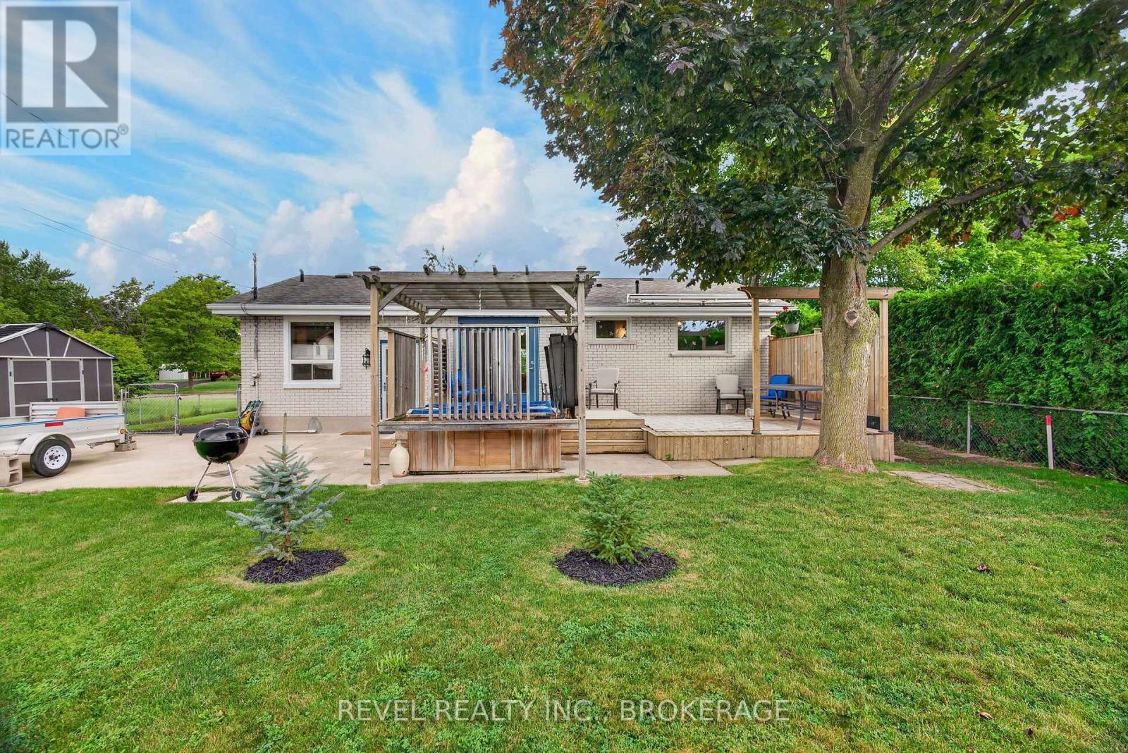 813 Camberley Crescent, Kingston (City Southwest), ON - Outdoor With Deck Patio Veranda
