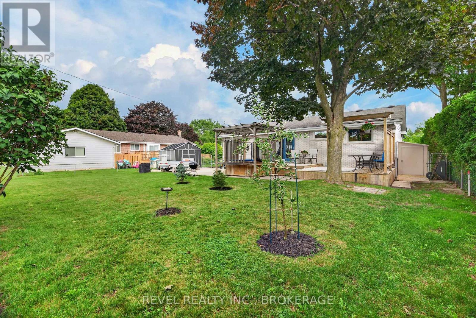 813 Camberley Crescent, Kingston (City Southwest), ON - Outdoor