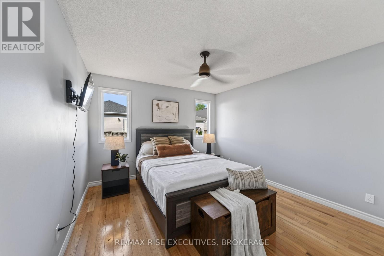 2030 Swanfield Street, Kingston (East Gardiners Rd), ON - Indoor Photo Showing Bedroom