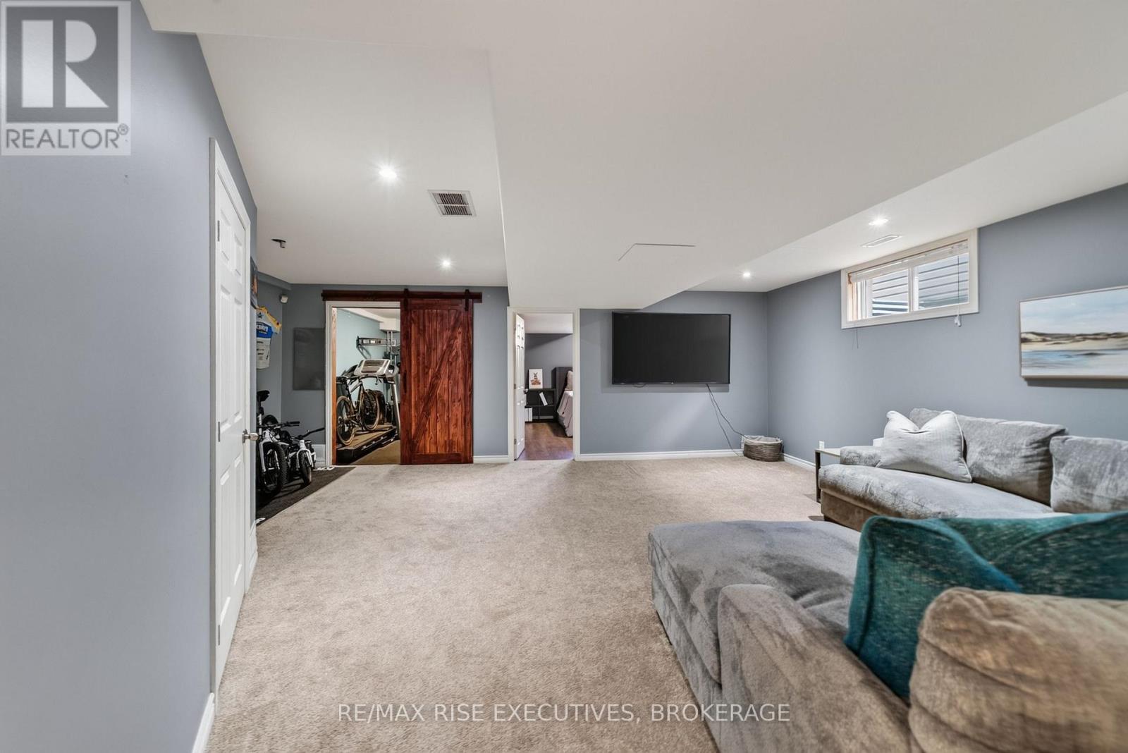 2030 Swanfield Street, Kingston (East Gardiners Rd), ON - Indoor Photo Showing Other Room