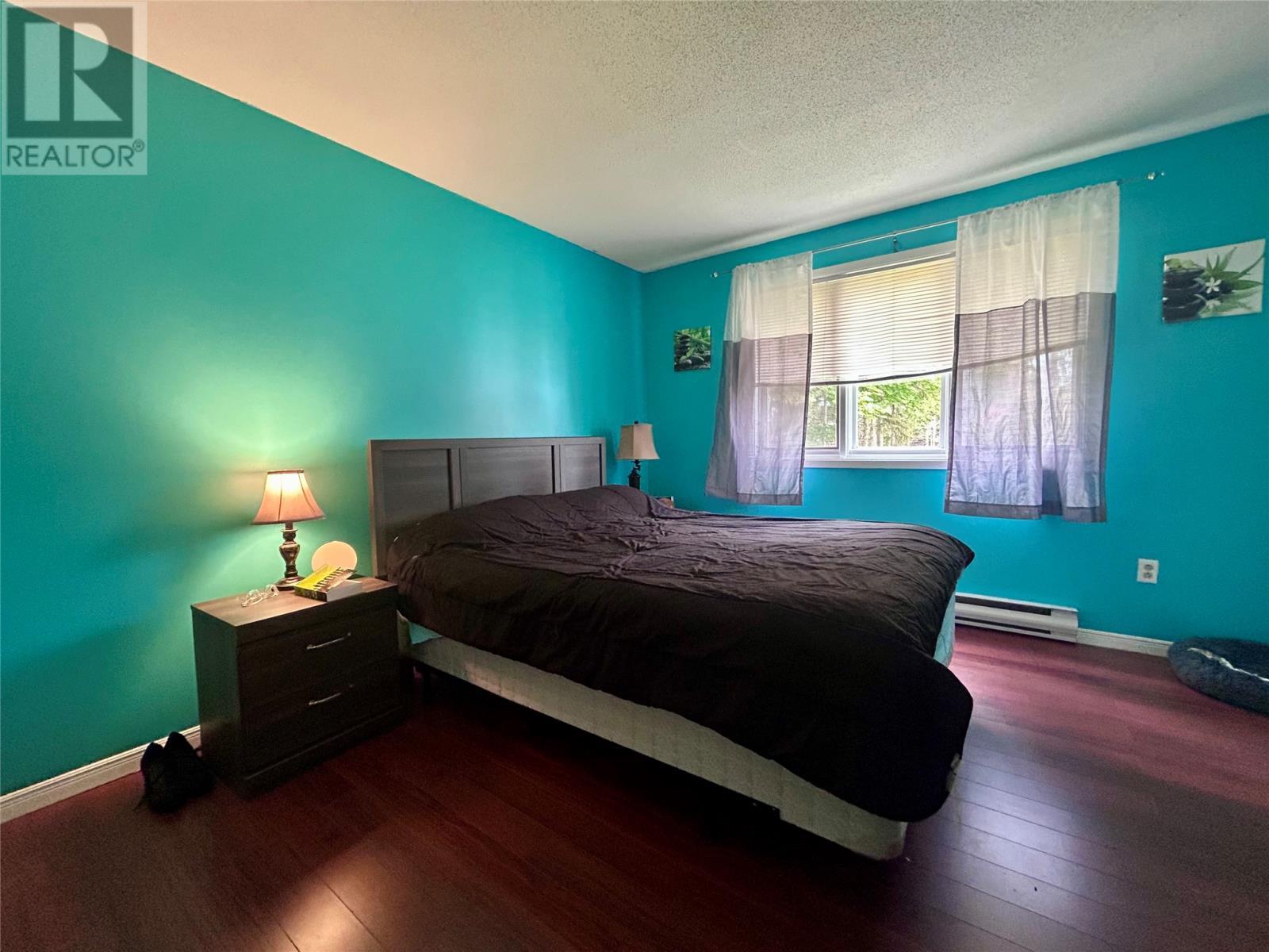 4 Elmwood Crescent, Pasadena, NL - Indoor Photo Showing Bedroom