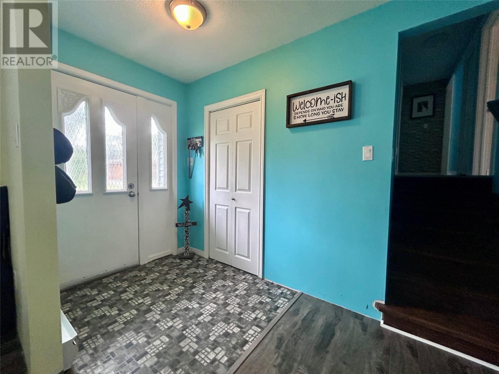 4 Elmwood Crescent, Pasadena, NL - Indoor Photo Showing Other Room