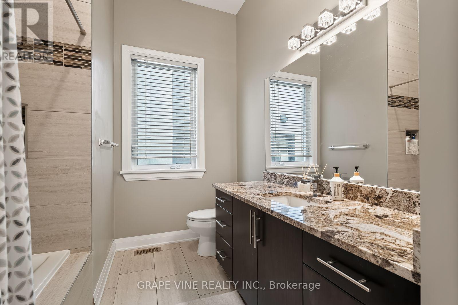 1592 Rosebella Avenue, Ottawa, ON - Indoor Photo Showing Bathroom