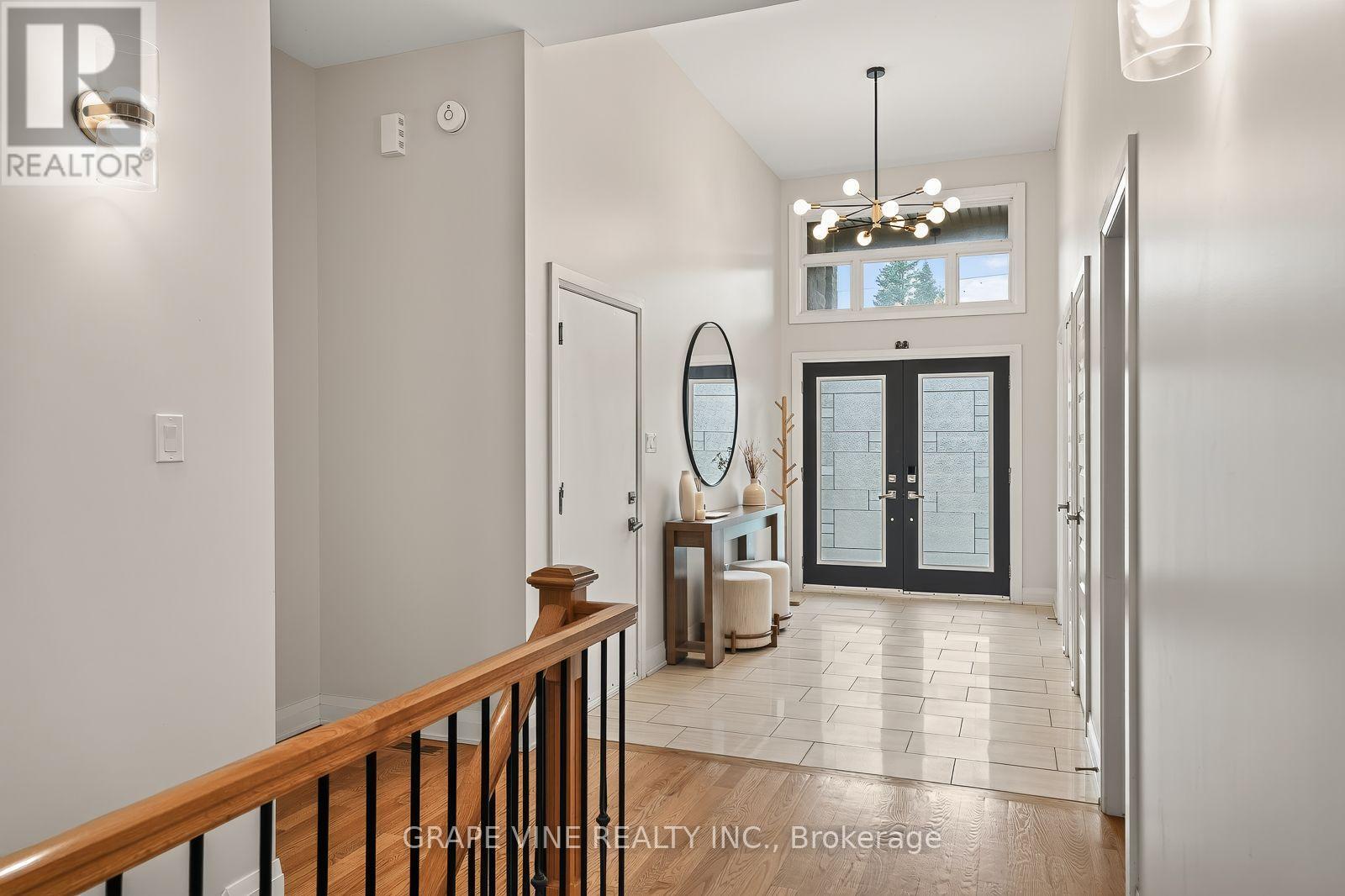 1592 Rosebella Avenue, Ottawa, ON - Indoor Photo Showing Other Room