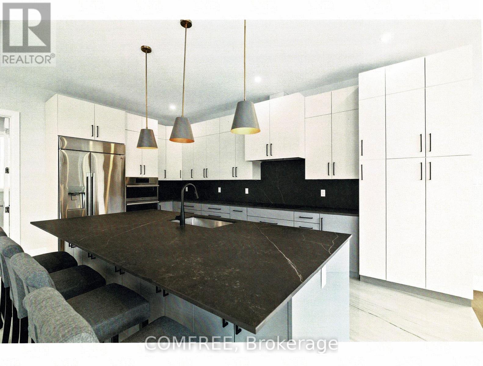 135 Cherryhill Drive, Ottawa, ON - Indoor Photo Showing Kitchen