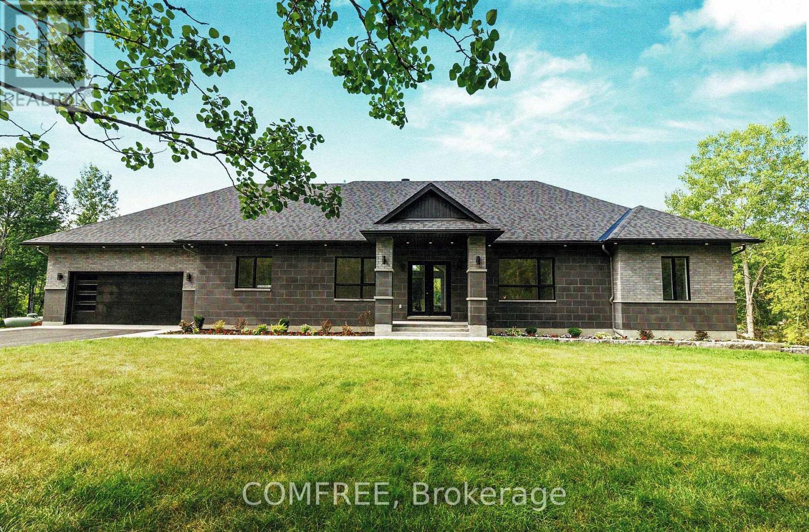135 Cherryhill Drive, Ottawa, ON - Outdoor