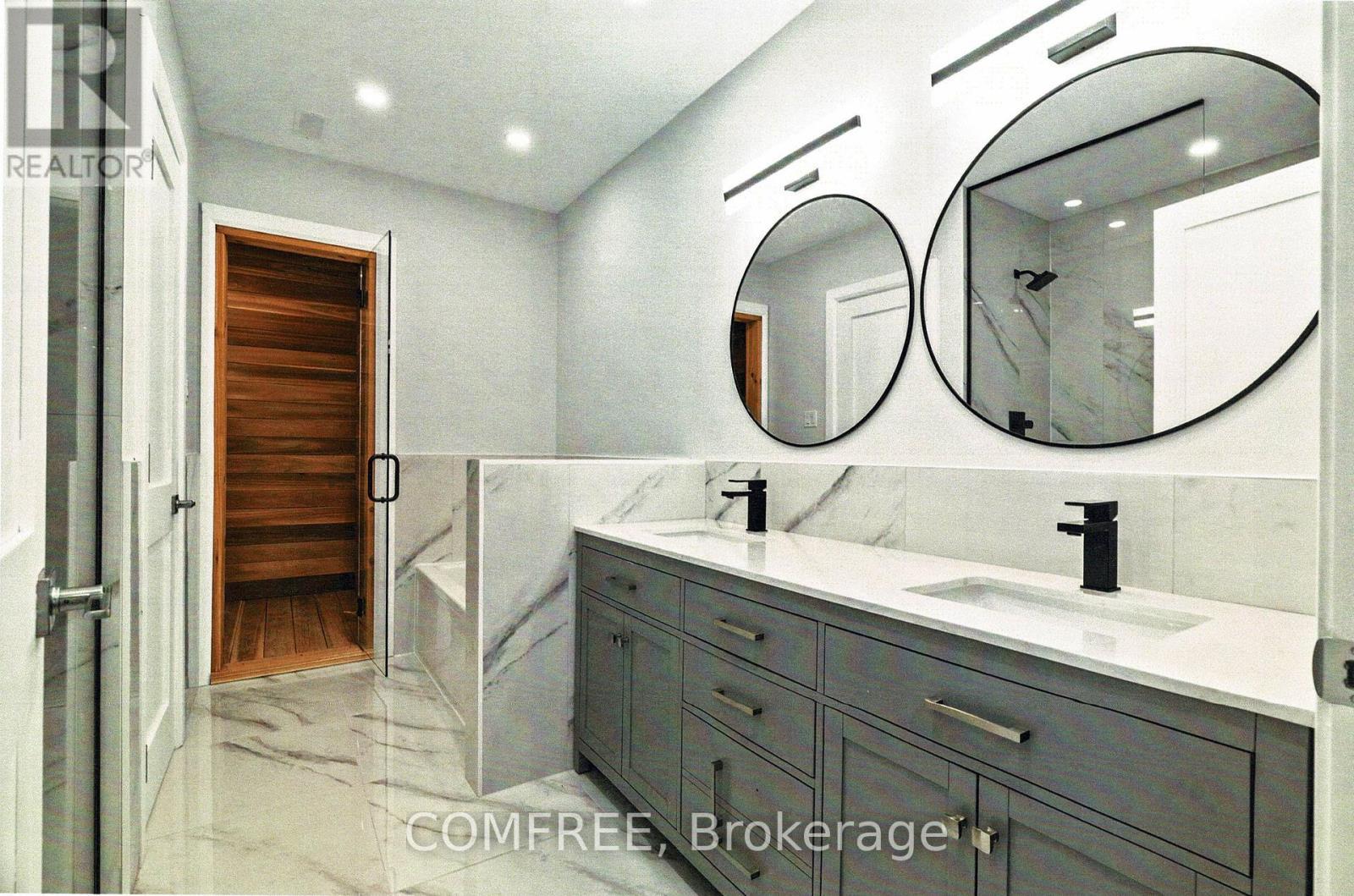 135 Cherryhill Drive, Ottawa, ON - Indoor Photo Showing Bathroom