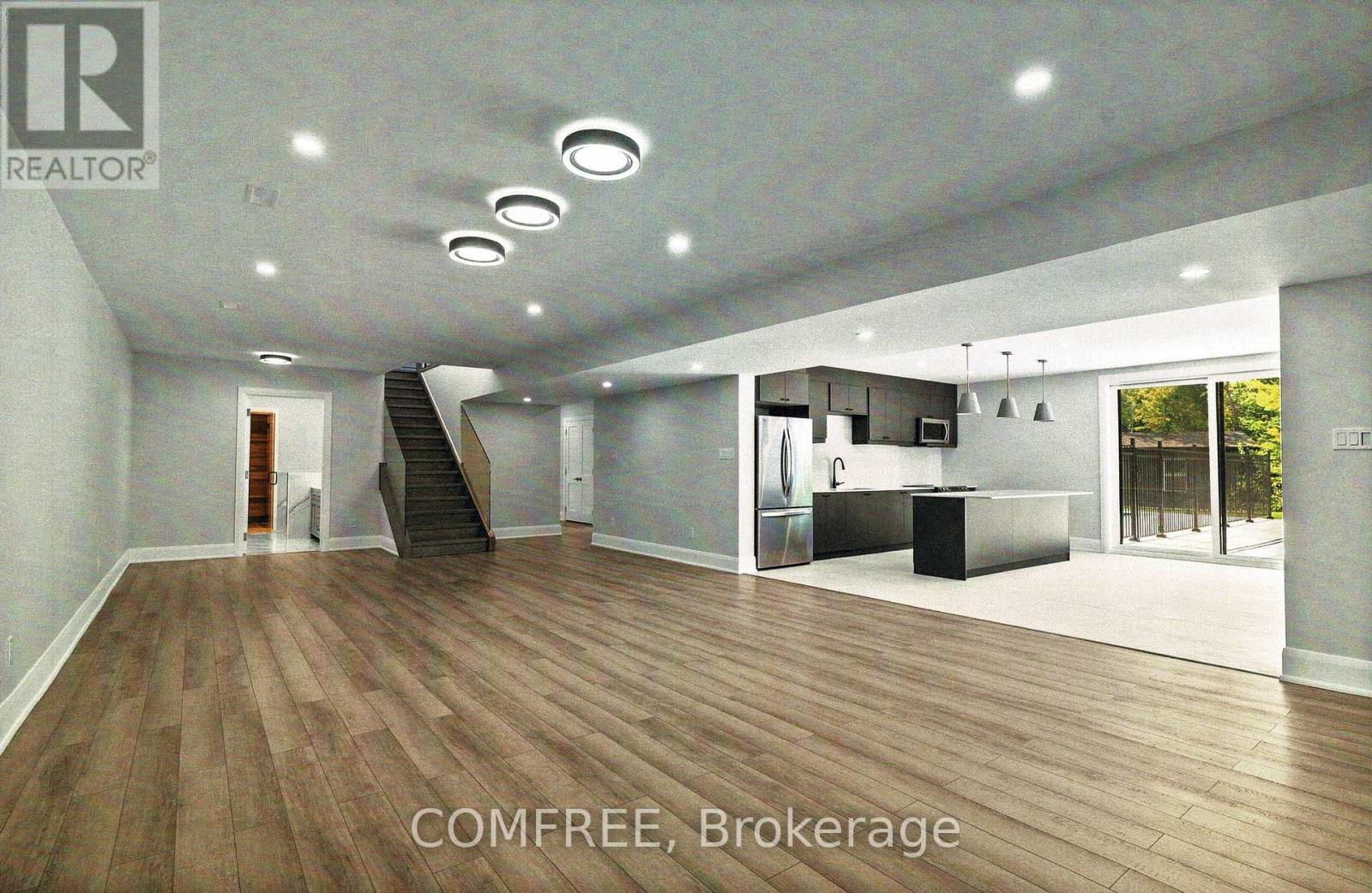 135 Cherryhill Drive, Ottawa, ON - Indoor