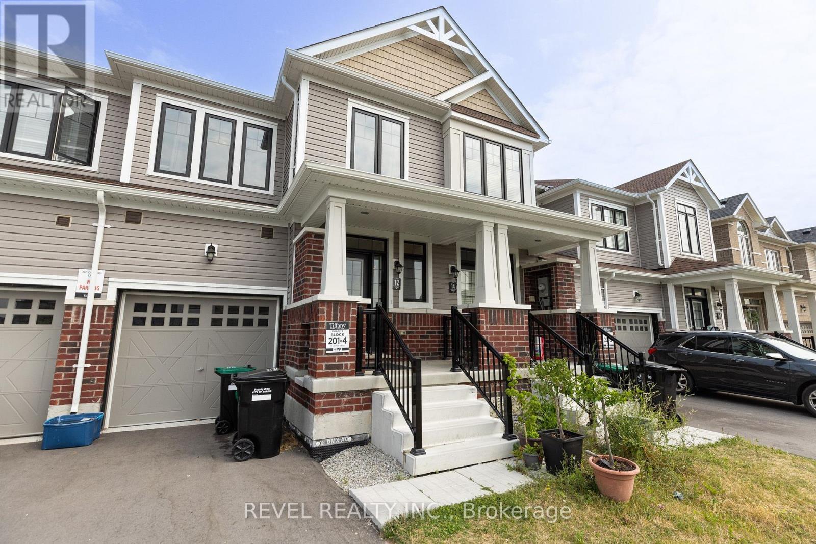 12 Hylton Drive, Barrie, ON - Outdoor With Facade