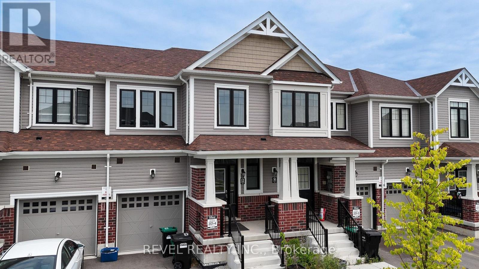 12 Hylton Drive, Barrie, ON - Outdoor With Facade