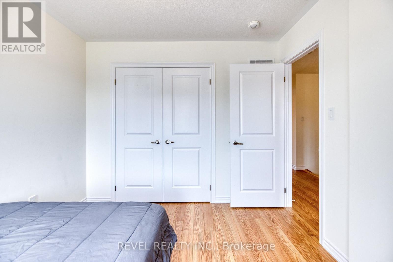 12 Hylton Drive, Barrie, ON - Indoor Photo Showing Bedroom