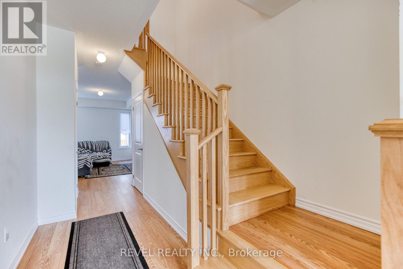 12 Hylton Drive, Barrie, ON - Indoor Photo Showing Other Room