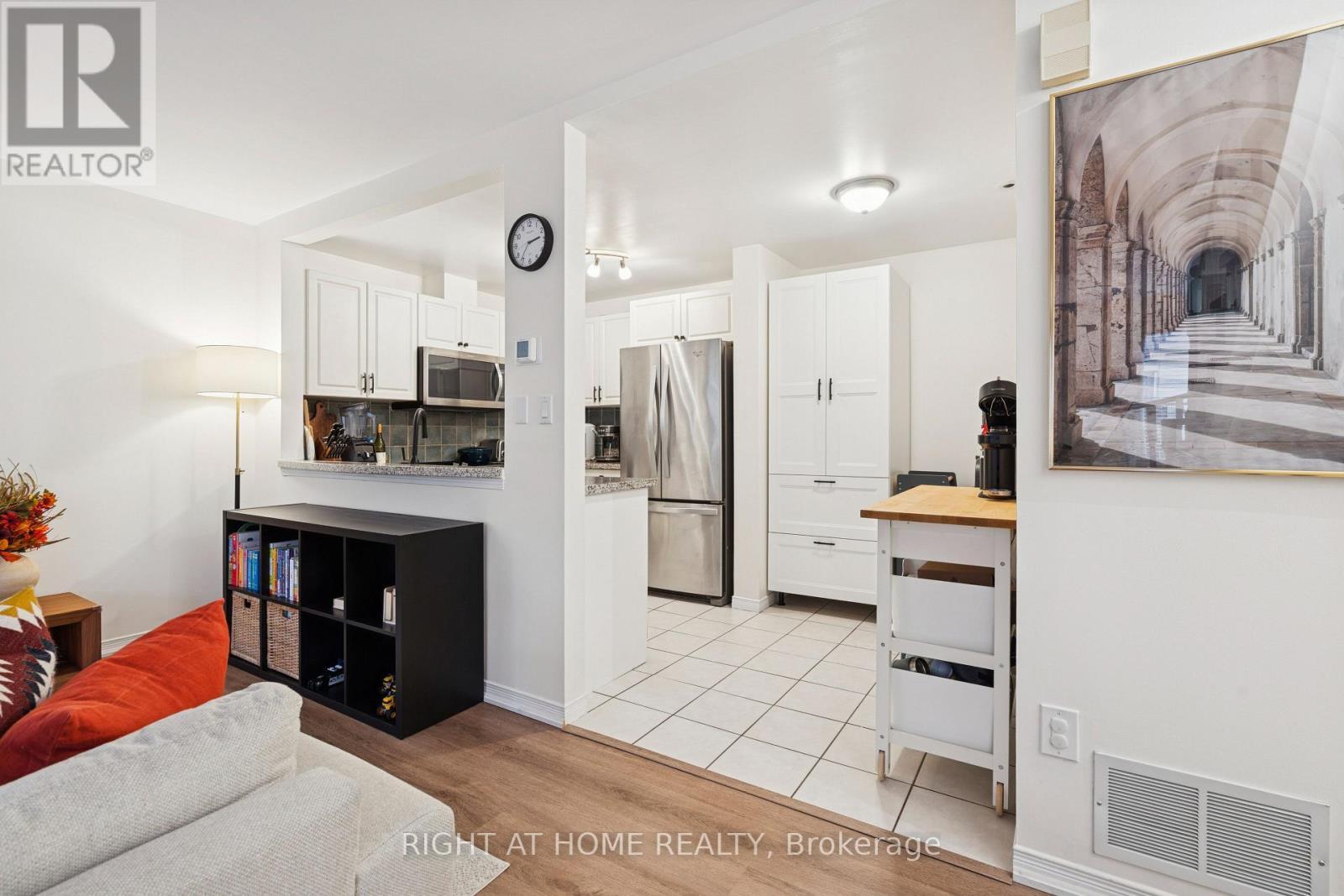 A30 - 108 Finch Avenue W, Toronto, ON - Indoor Photo Showing Other Room