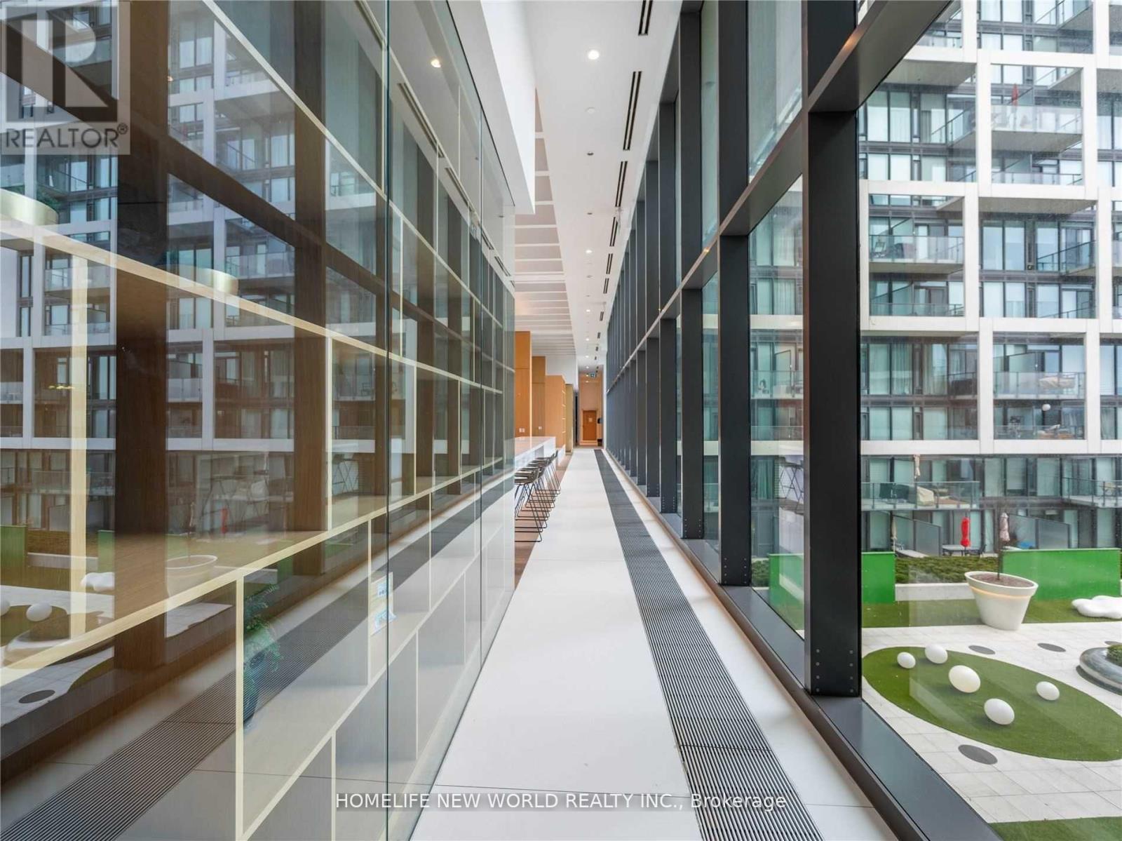 920 - 8 Hillsdale Avenue, Toronto, ON - Indoor Photo Showing Other Room