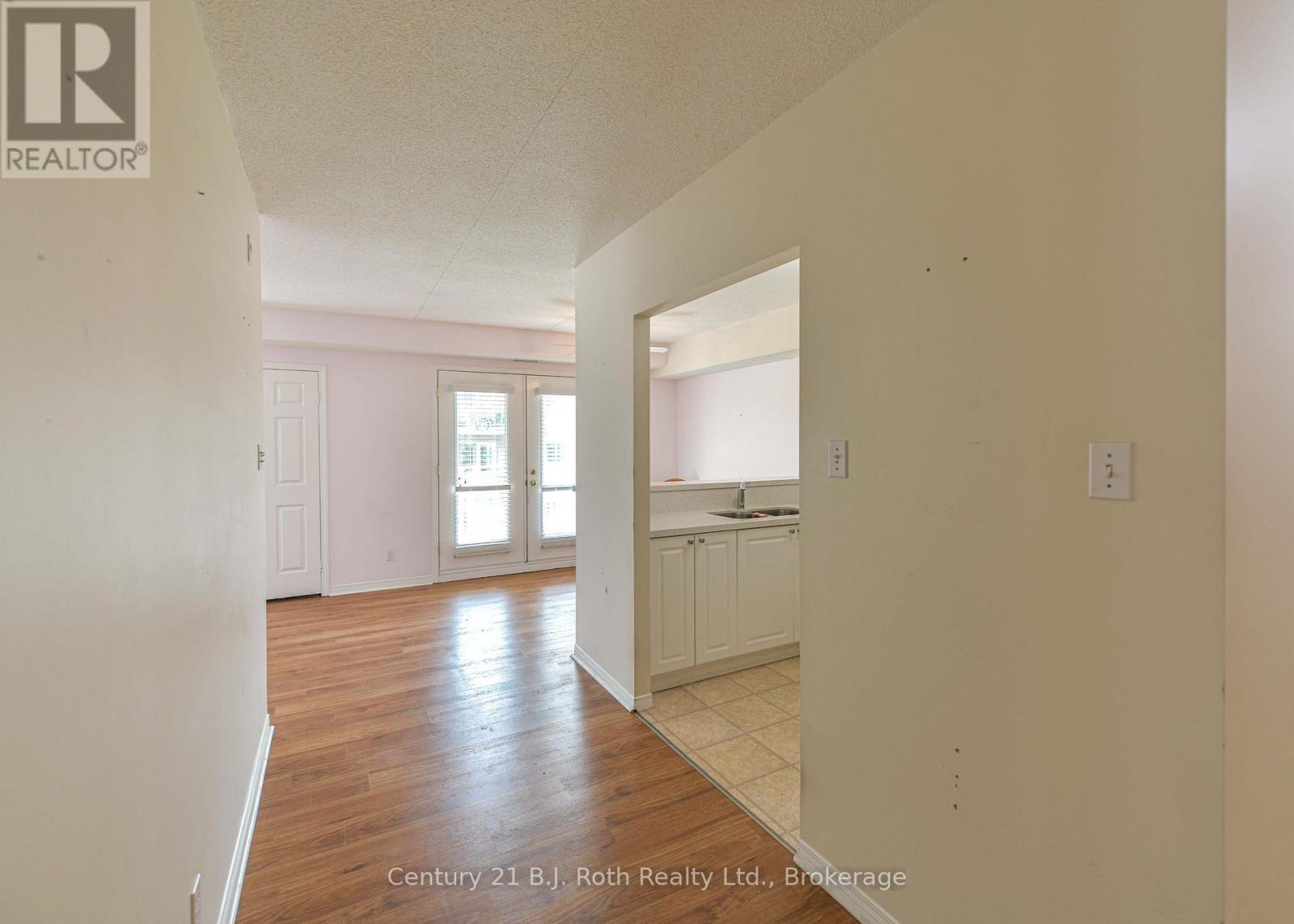 Flowing floor plan - Unit 201 - 115 Bond Street, Orillia, ON - Indoor Photo Showing Other Room