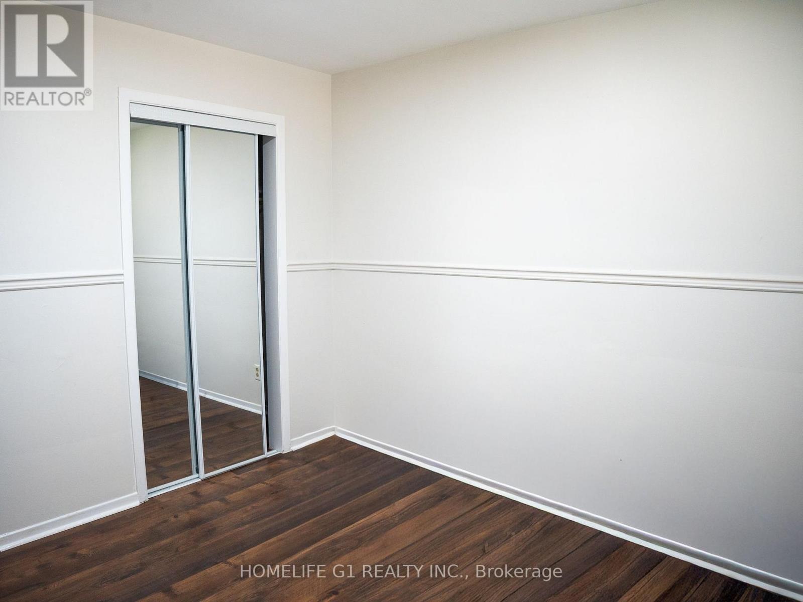 330 Grove Street E, Barrie, ON - Indoor Photo Showing Other Room
