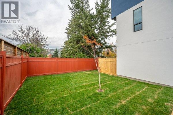 10615 Elliott Street Unit# 110, Summerland, BC - Outdoor