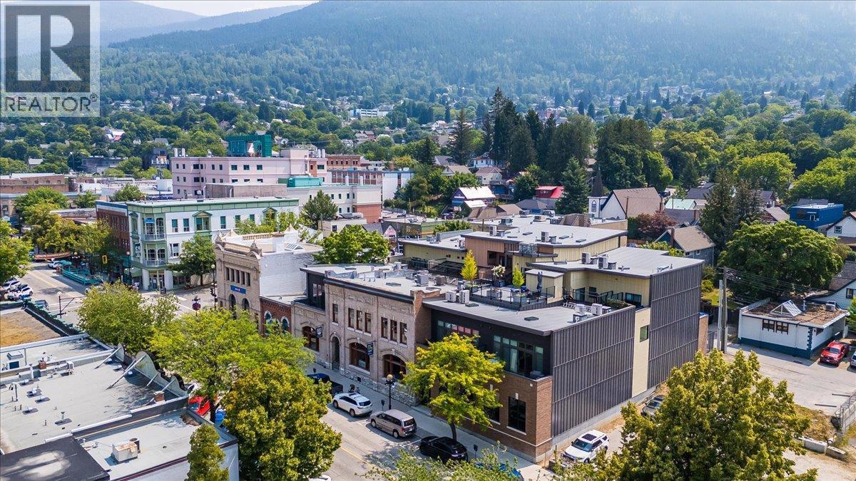 266 Baker Street Unit# 17, Nelson, BC - Outdoor With View