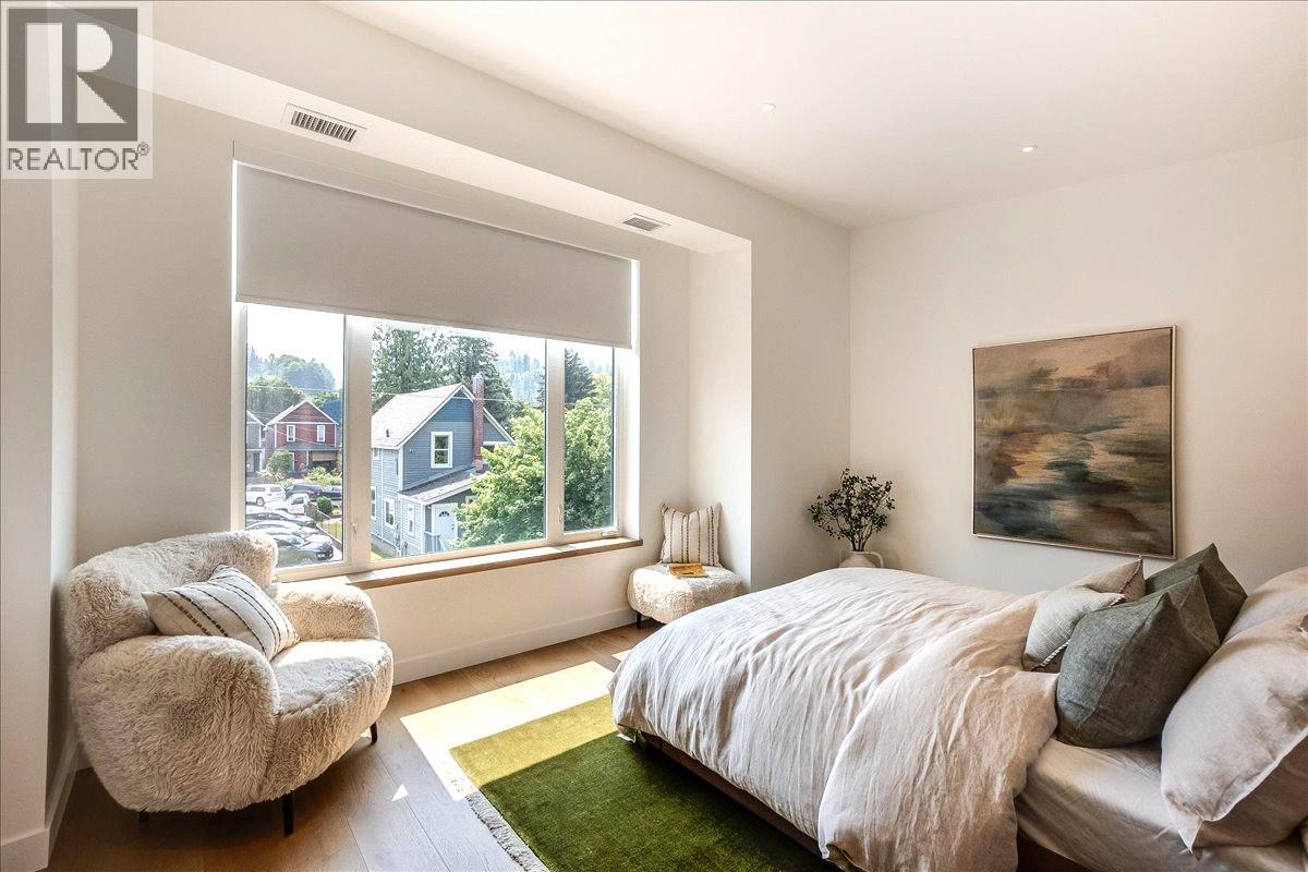 266 Baker Street Unit# 17, Nelson, BC - Indoor Photo Showing Bedroom