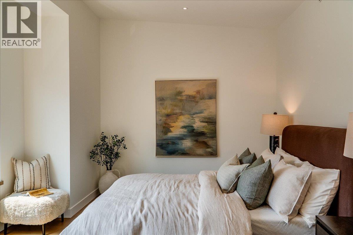 266 Baker Street Unit# 17, Nelson, BC - Indoor Photo Showing Bedroom