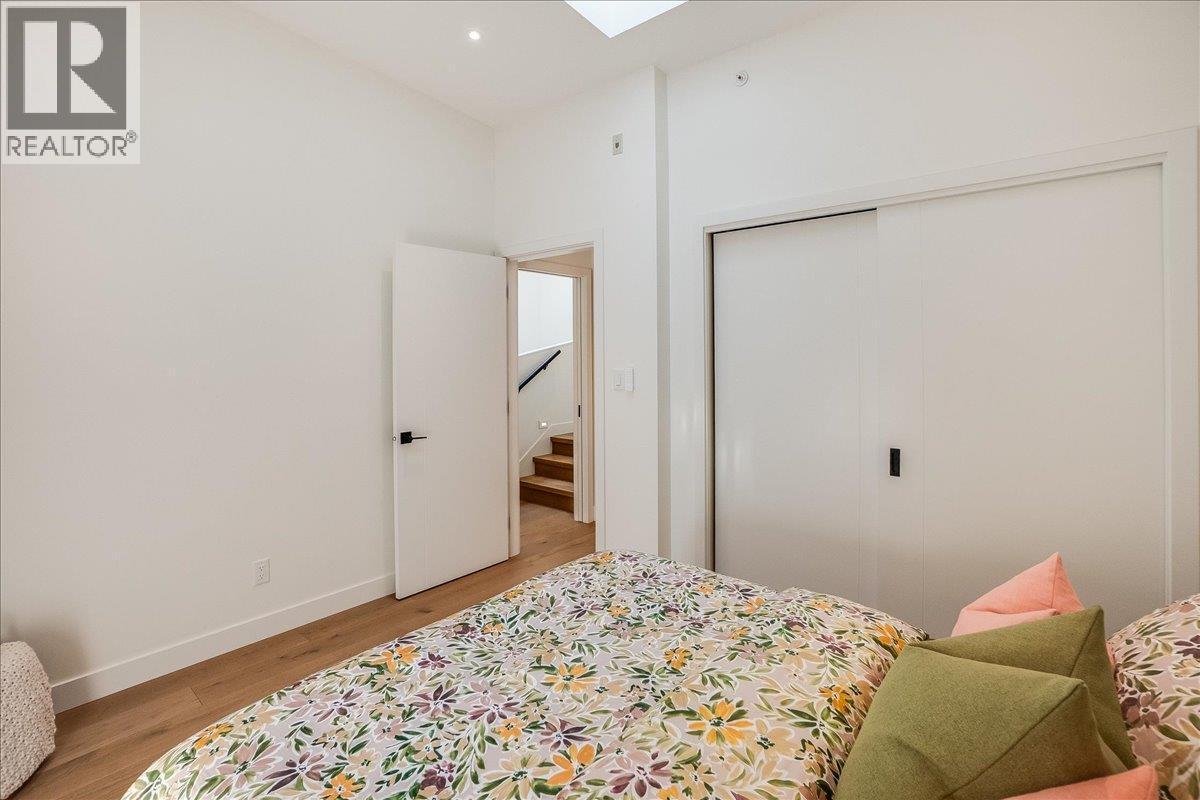 266 Baker Street Unit# 17, Nelson, BC - Indoor Photo Showing Bedroom