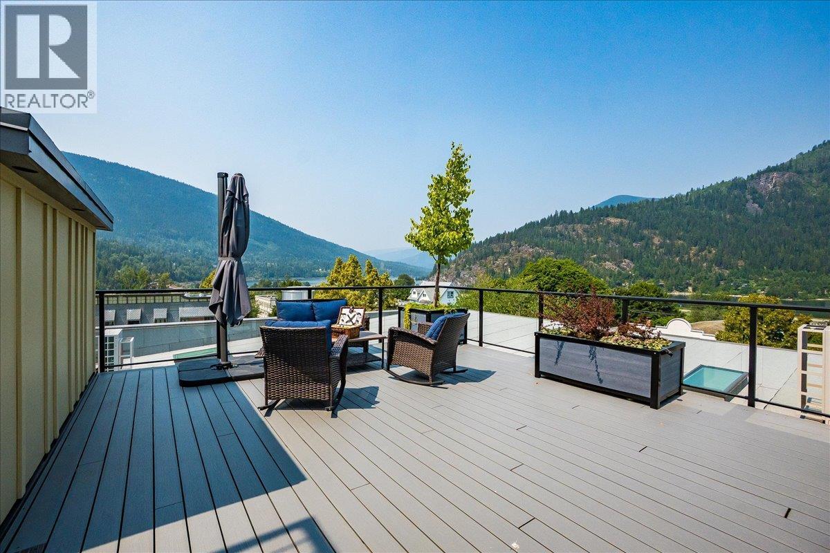 266 Baker Street Unit# 17, Nelson, BC - Outdoor With Deck Patio Veranda