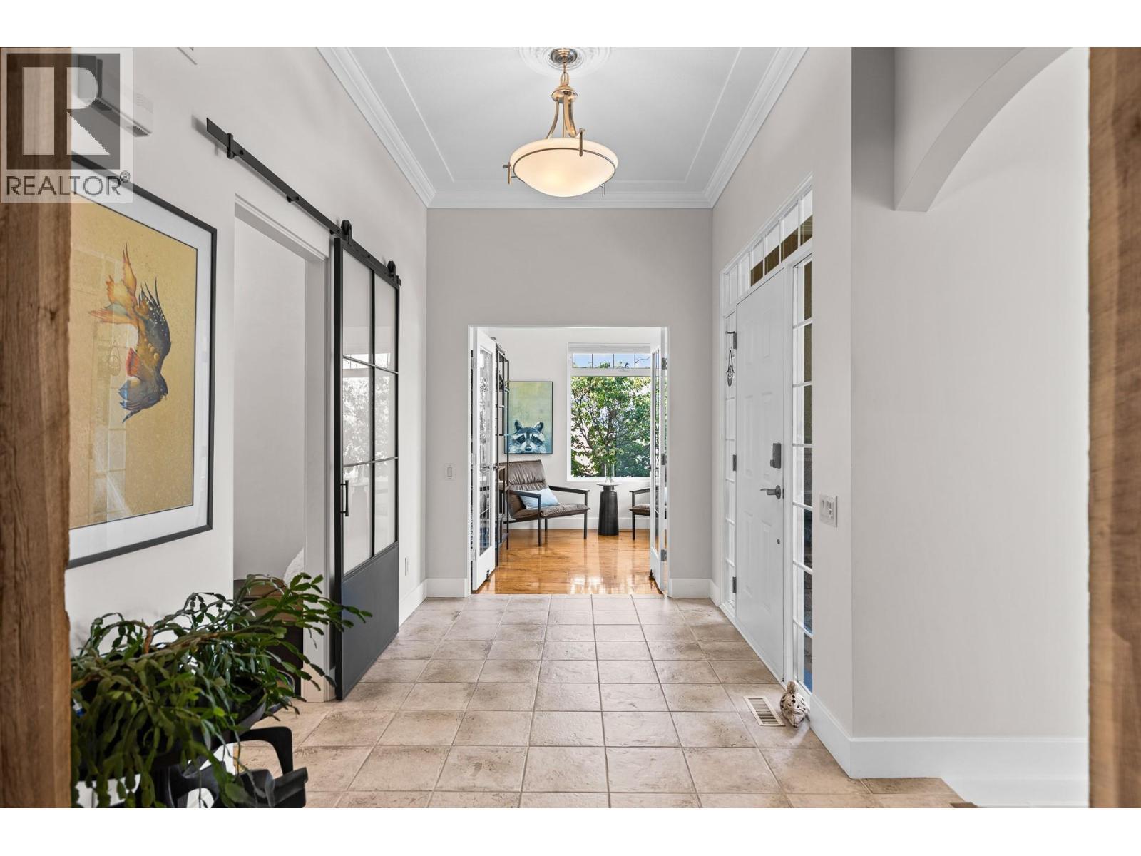 Foyer - 1635 Gregory Road, West Kelowna, BC - Indoor Photo Showing Other Room