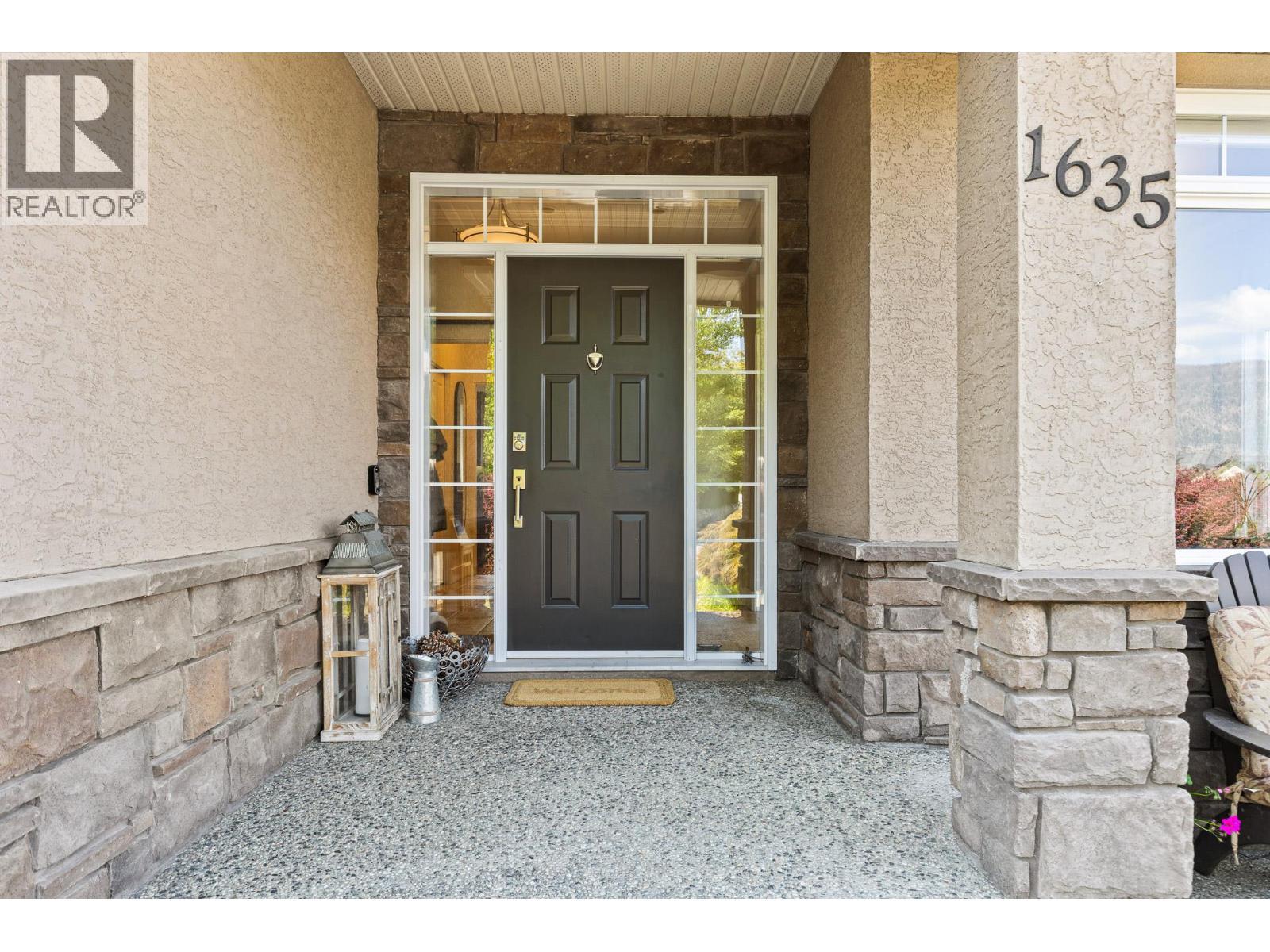 Front Entrance - 1635 Gregory Road, West Kelowna, BC - Outdoor With Exterior
