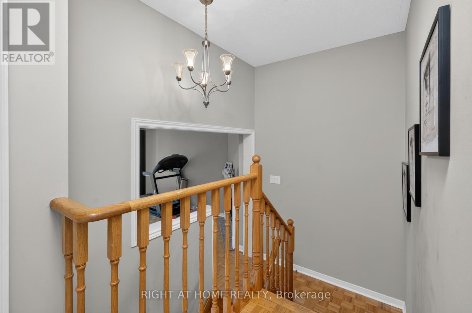 10 Lento Court, Vaughan, ON - Indoor Photo Showing Other Room