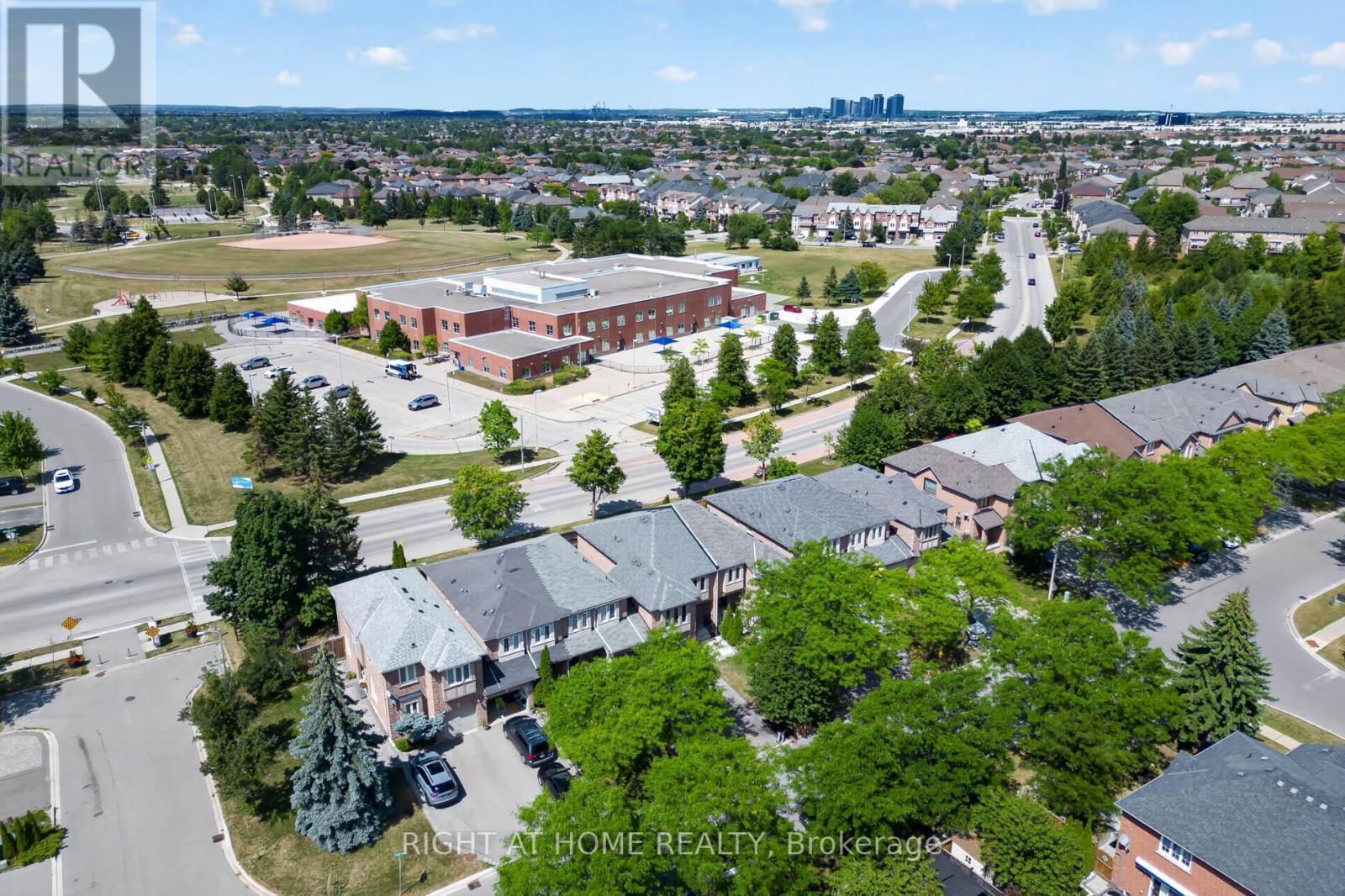 10 Lento Court, Vaughan, ON - Outdoor With View
