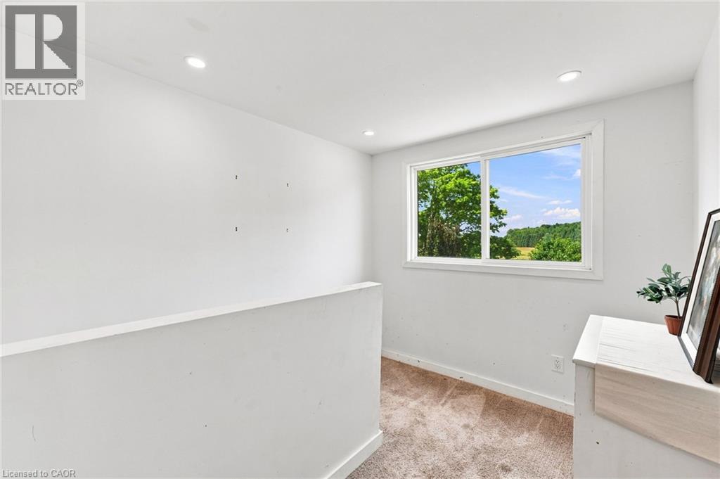 62 Thompson Road, Brantford, ON - Indoor Photo Showing Other Room