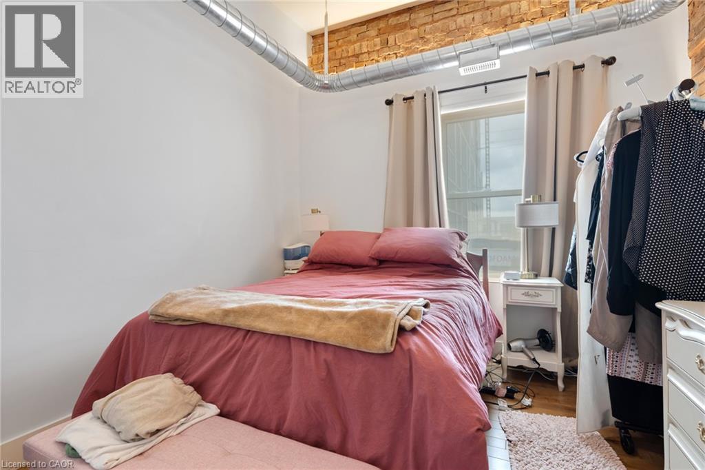 1020 King Street E, Kitchener, ON