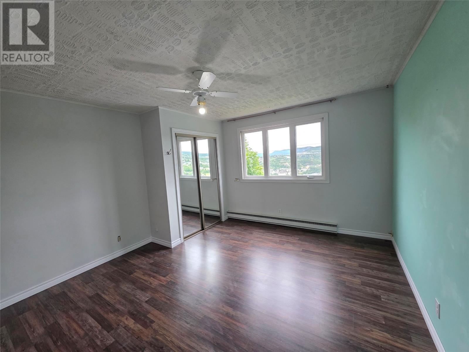 52 Coronation Street, Corner Brook, NL - Indoor Photo Showing Other Room