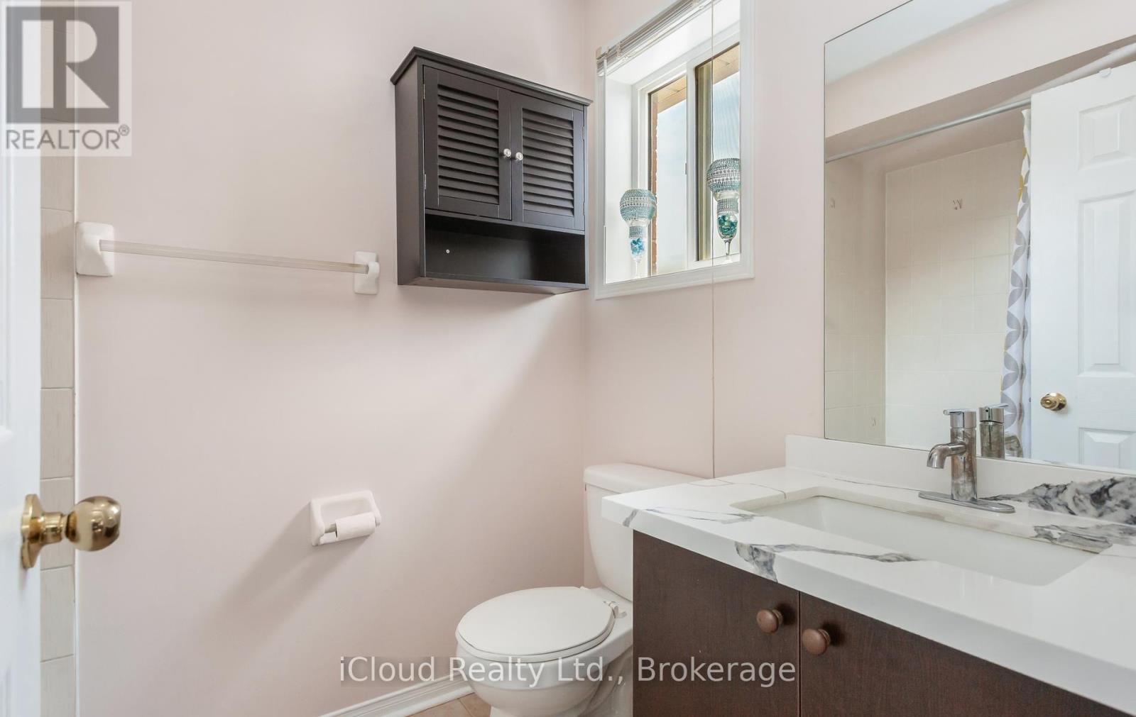 39 Flurry Circle, Brampton, ON - Indoor Photo Showing Bathroom