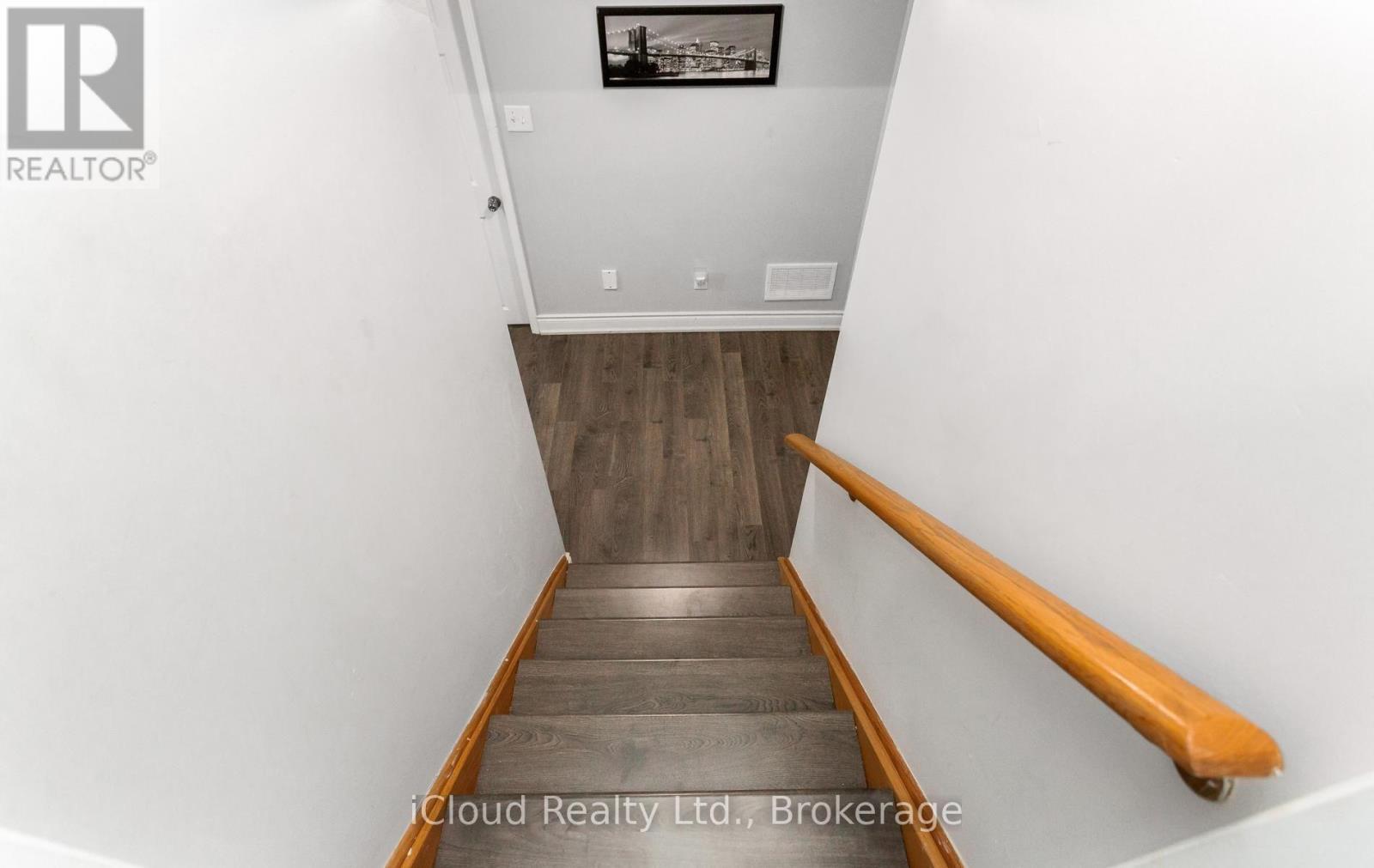 39 Flurry Circle, Brampton, ON - Indoor Photo Showing Other Room
