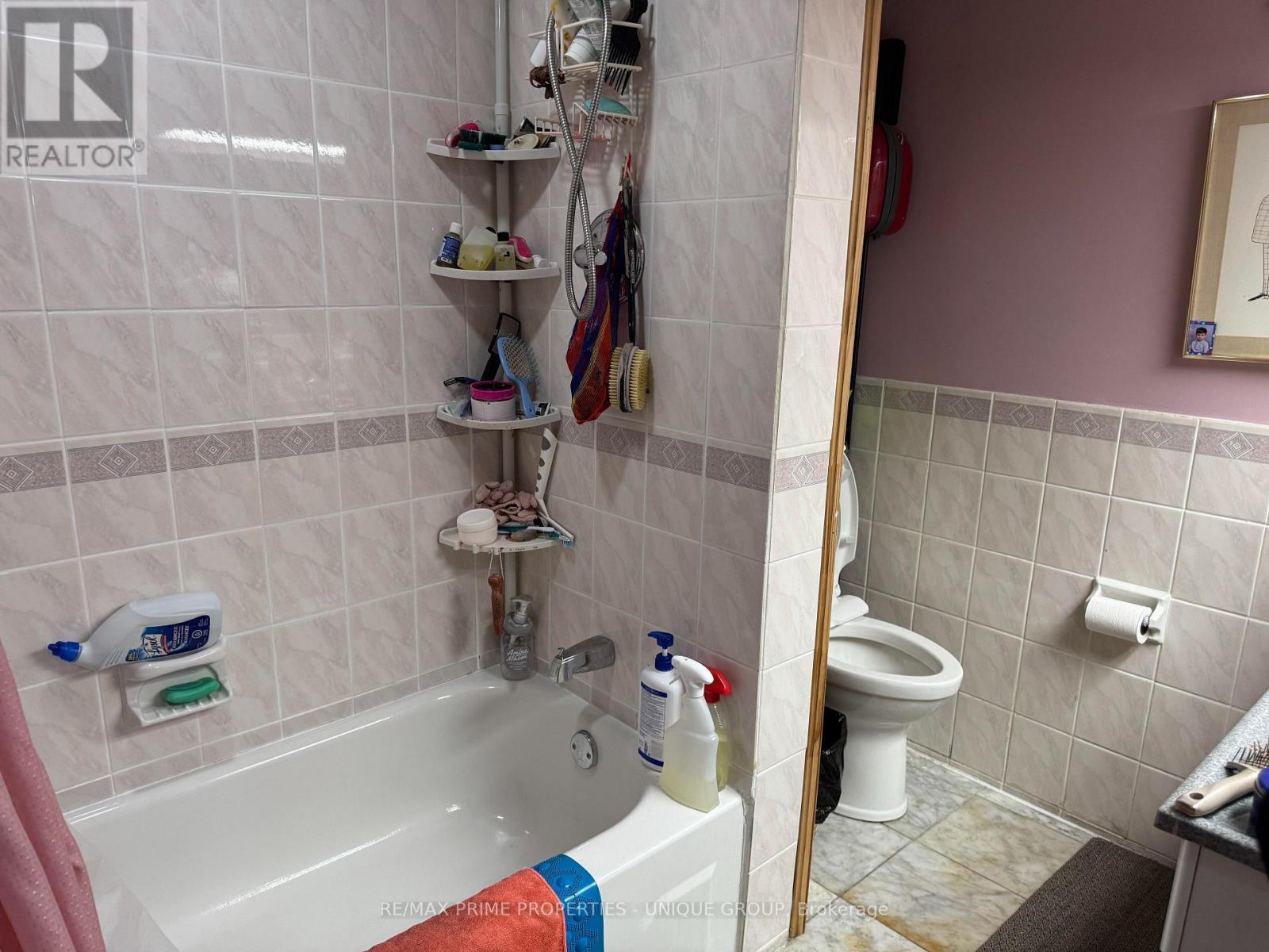 2330 Dufferin Street, Toronto, ON - Indoor Photo Showing Bathroom