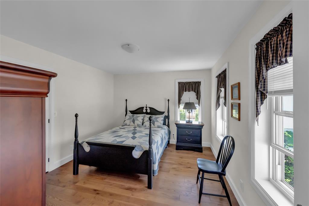 3894 St Clair Parkway, Port Lambton, ON - Indoor Photo Showing Bedroom