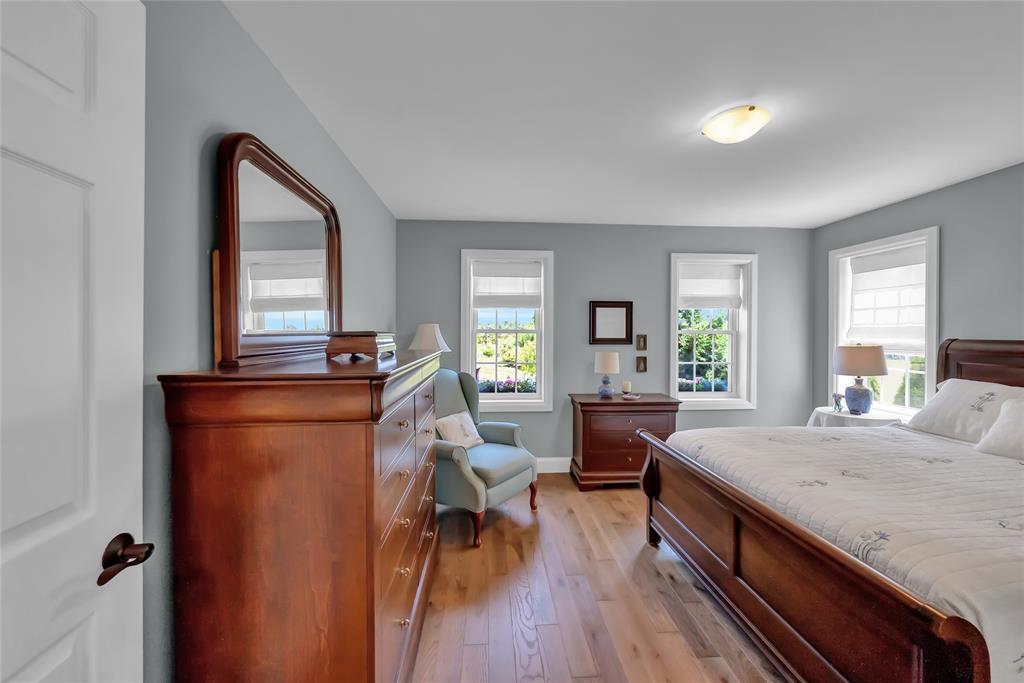 3894 St Clair Parkway, Port Lambton, ON - Indoor Photo Showing Bedroom