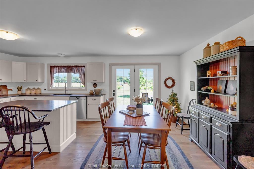3894 St Clair Parkway, Port Lambton, ON - Indoor