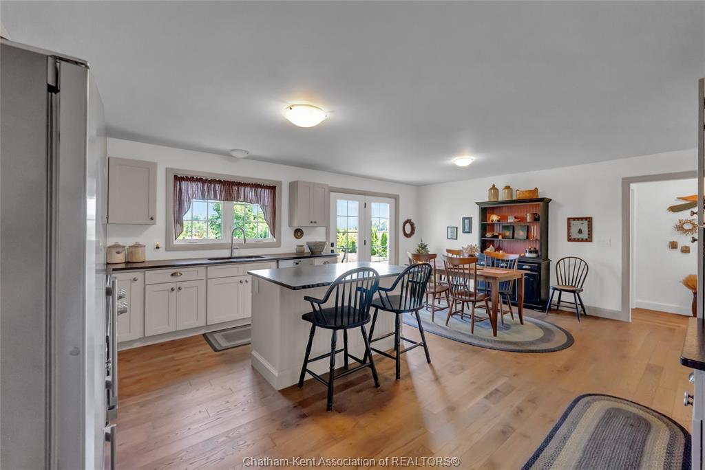 3894 St Clair Parkway, Port Lambton, ON - Indoor