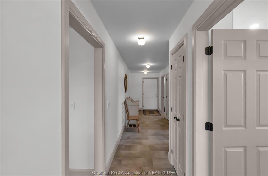3894 St Clair Parkway, Port Lambton, ON - Indoor Photo Showing Other Room