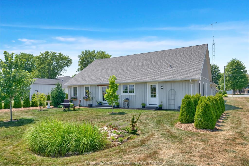 3894 St Clair Parkway, Port Lambton, ON - Outdoor
