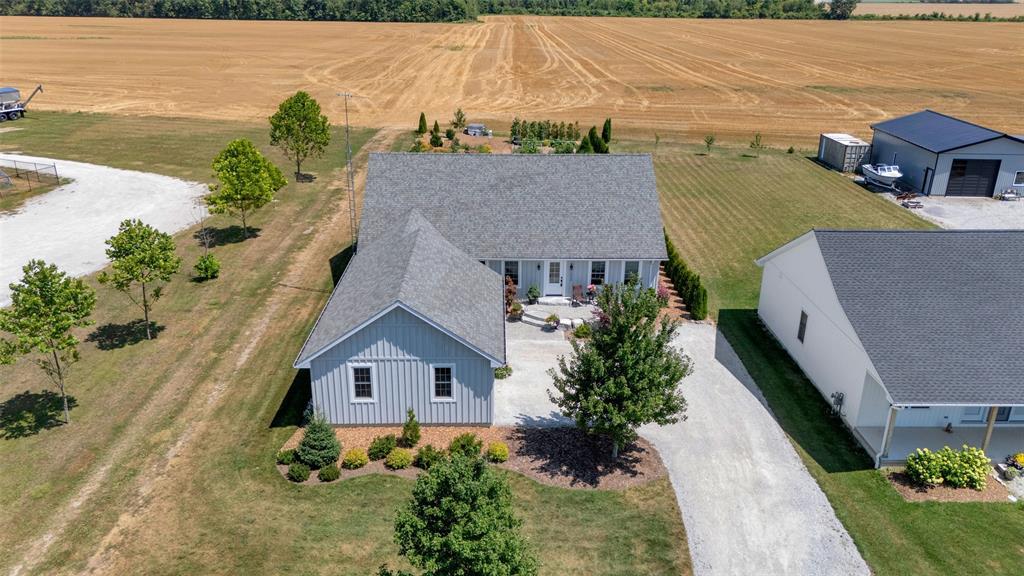 3894 St Clair Parkway, Port Lambton, ON - Outdoor