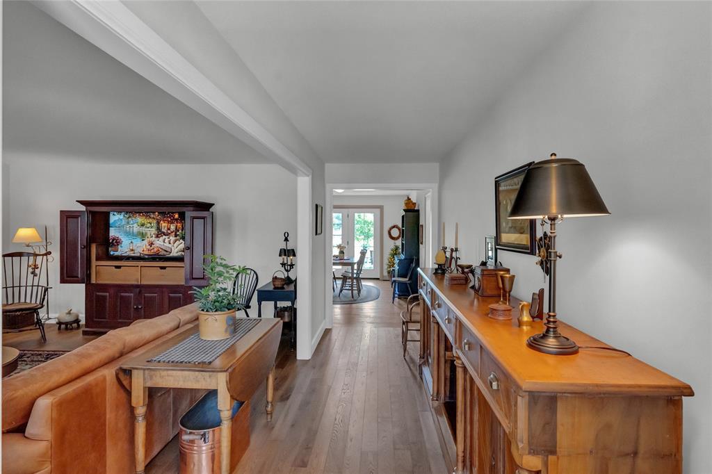 3894 St Clair Parkway, Port Lambton, ON - Indoor