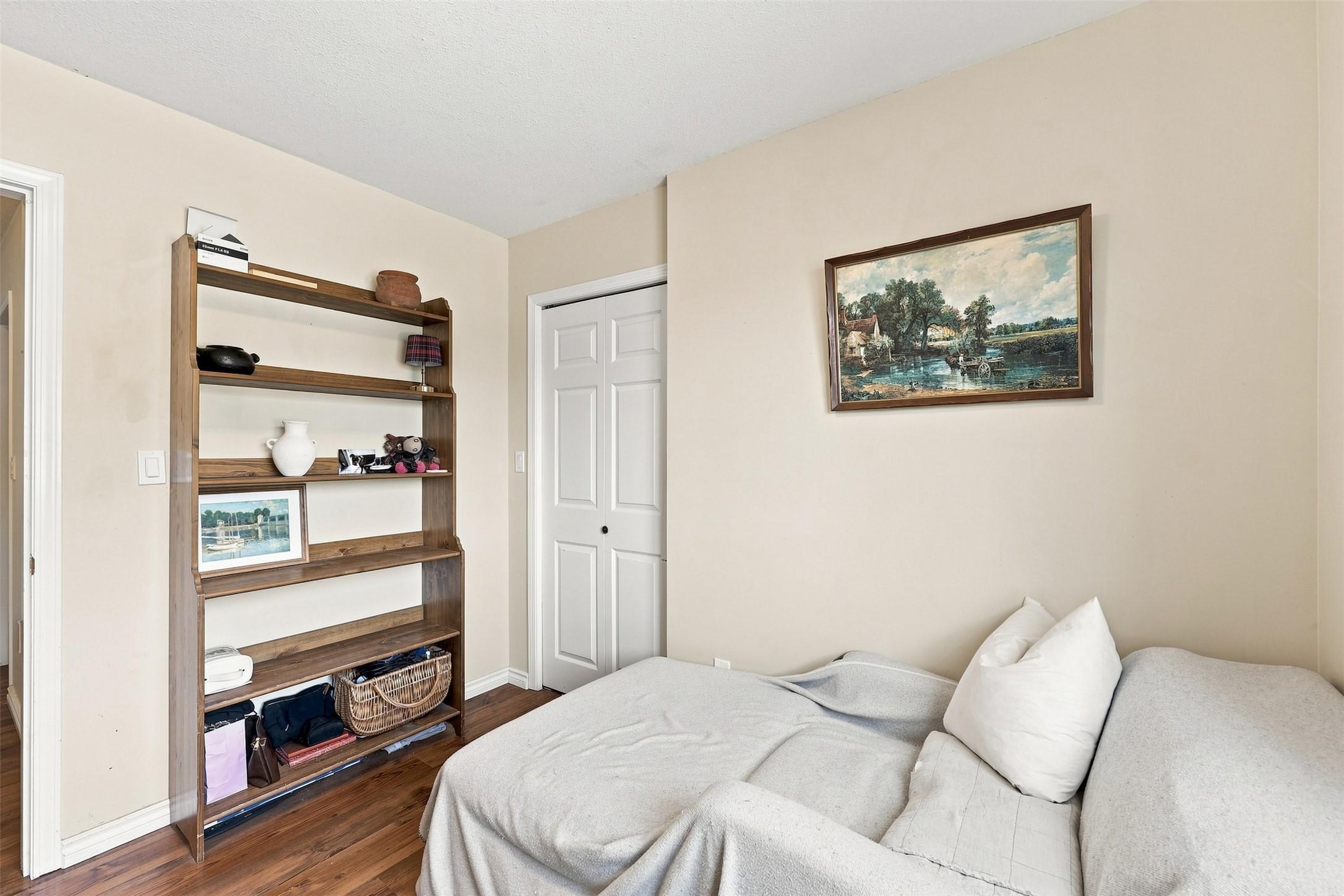 1796 Babine Avenue, Kamloops, BC - Indoor Photo Showing Bedroom