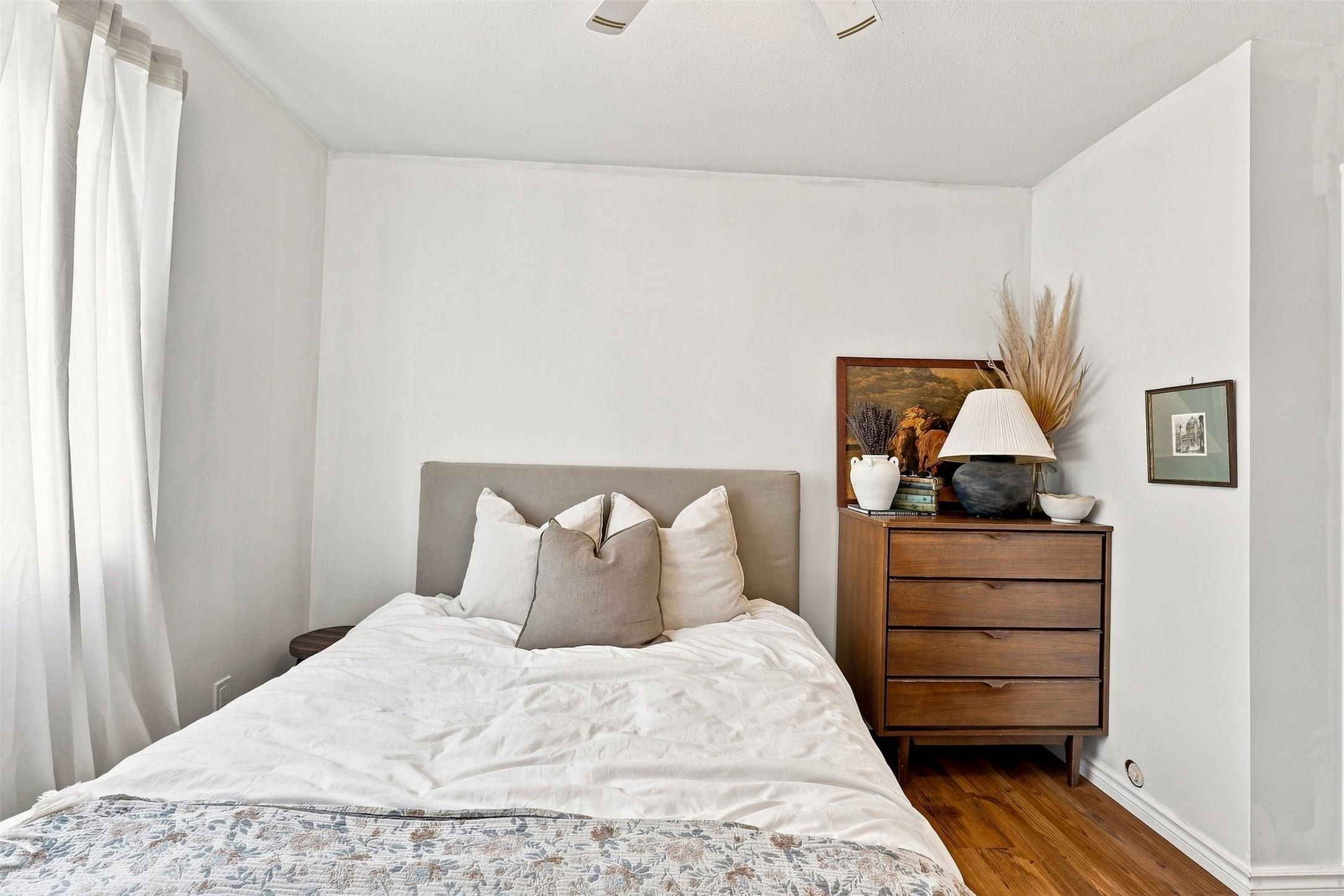 1796 Babine Avenue, Kamloops, BC - Indoor Photo Showing Bedroom