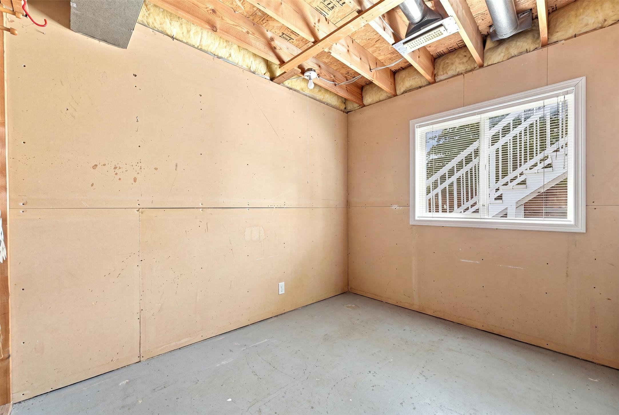 1796 Babine Avenue, Kamloops, BC - Indoor Photo Showing Other Room