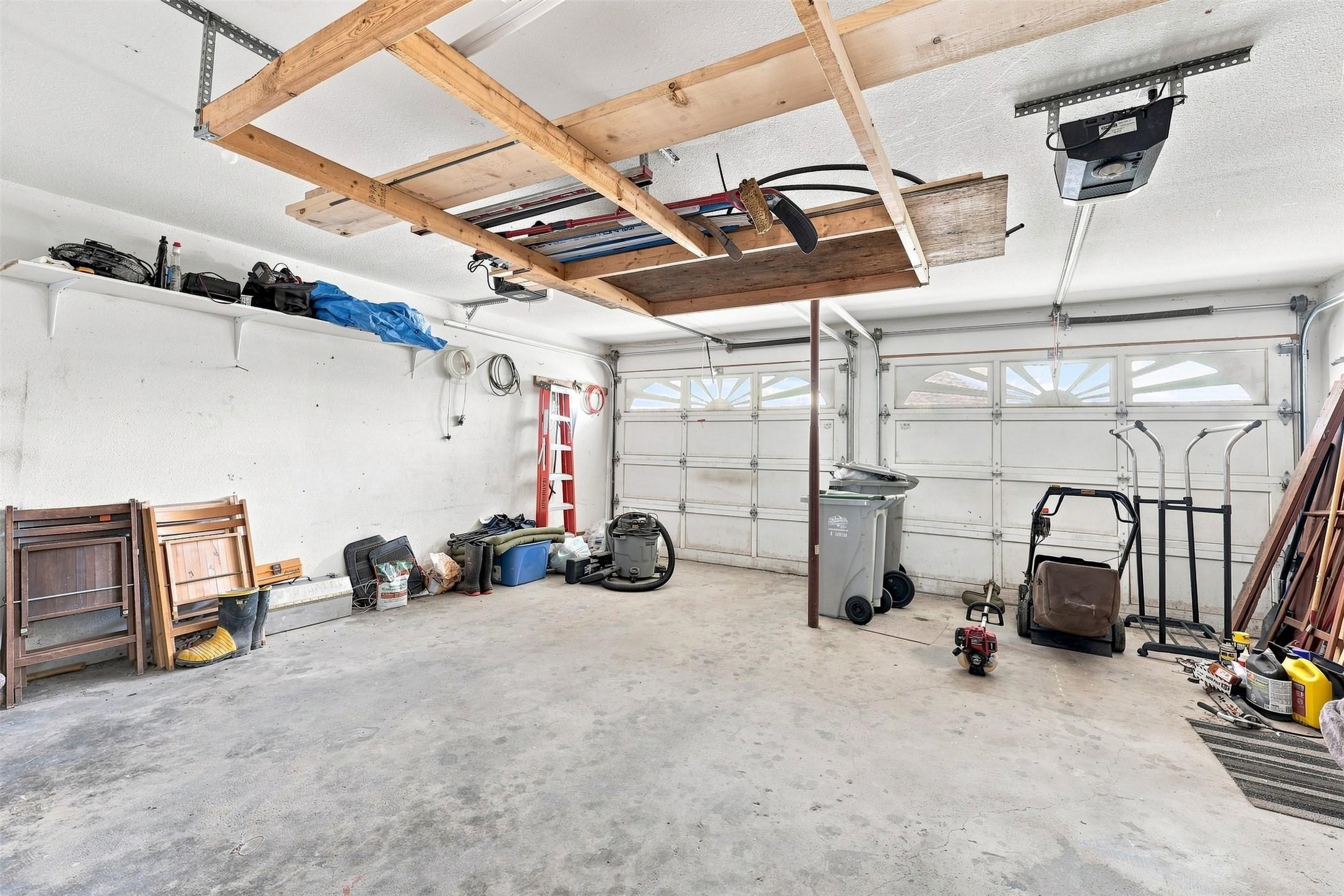 1796 Babine Avenue, Kamloops, BC - Indoor Photo Showing Garage