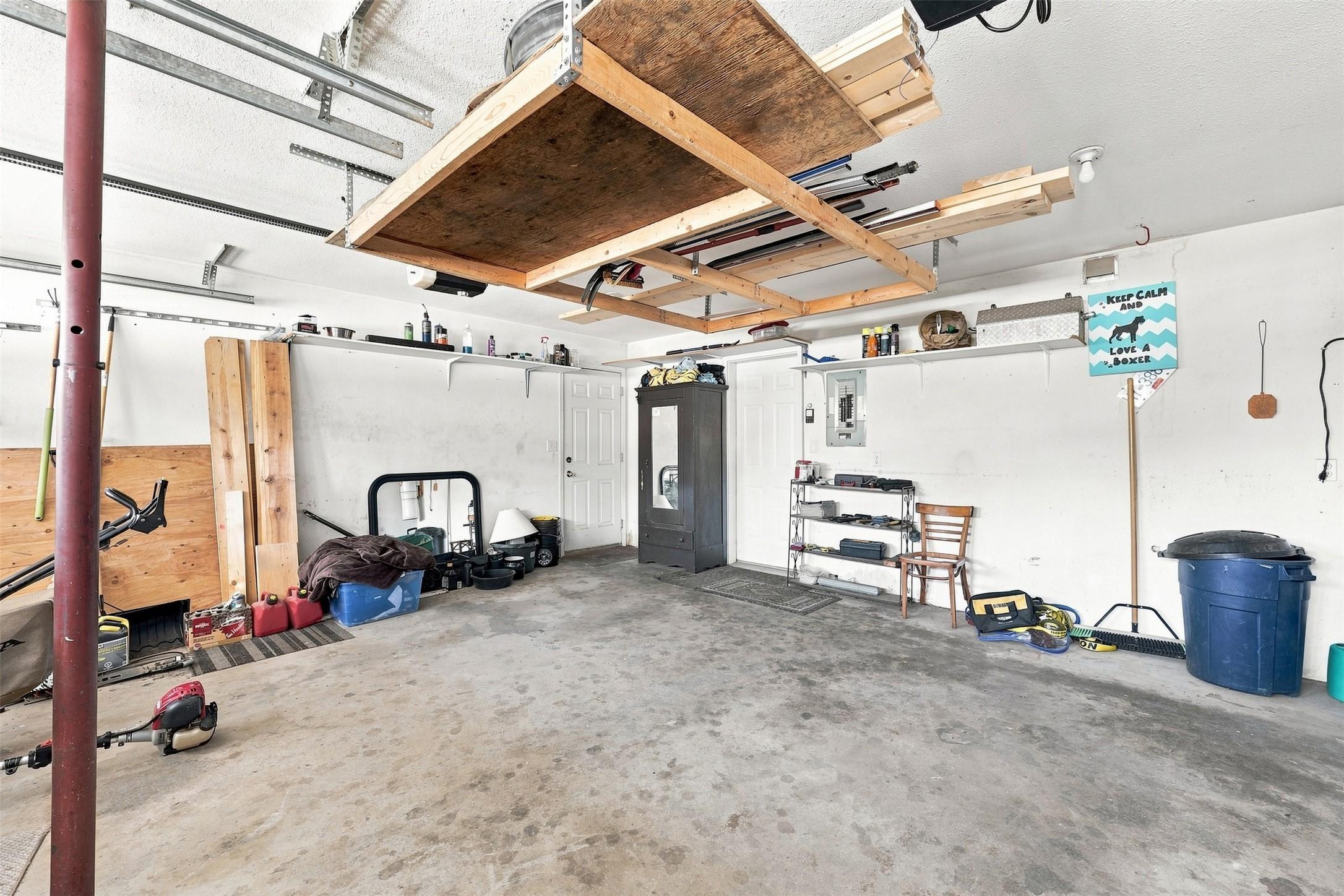1796 Babine Avenue, Kamloops, BC - Indoor Photo Showing Garage